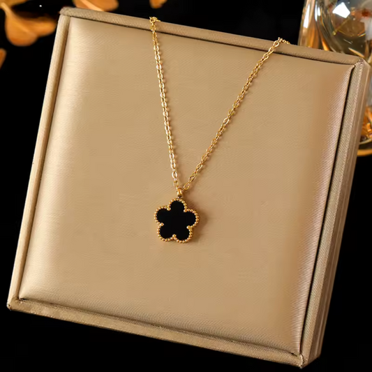 Clover Necklace